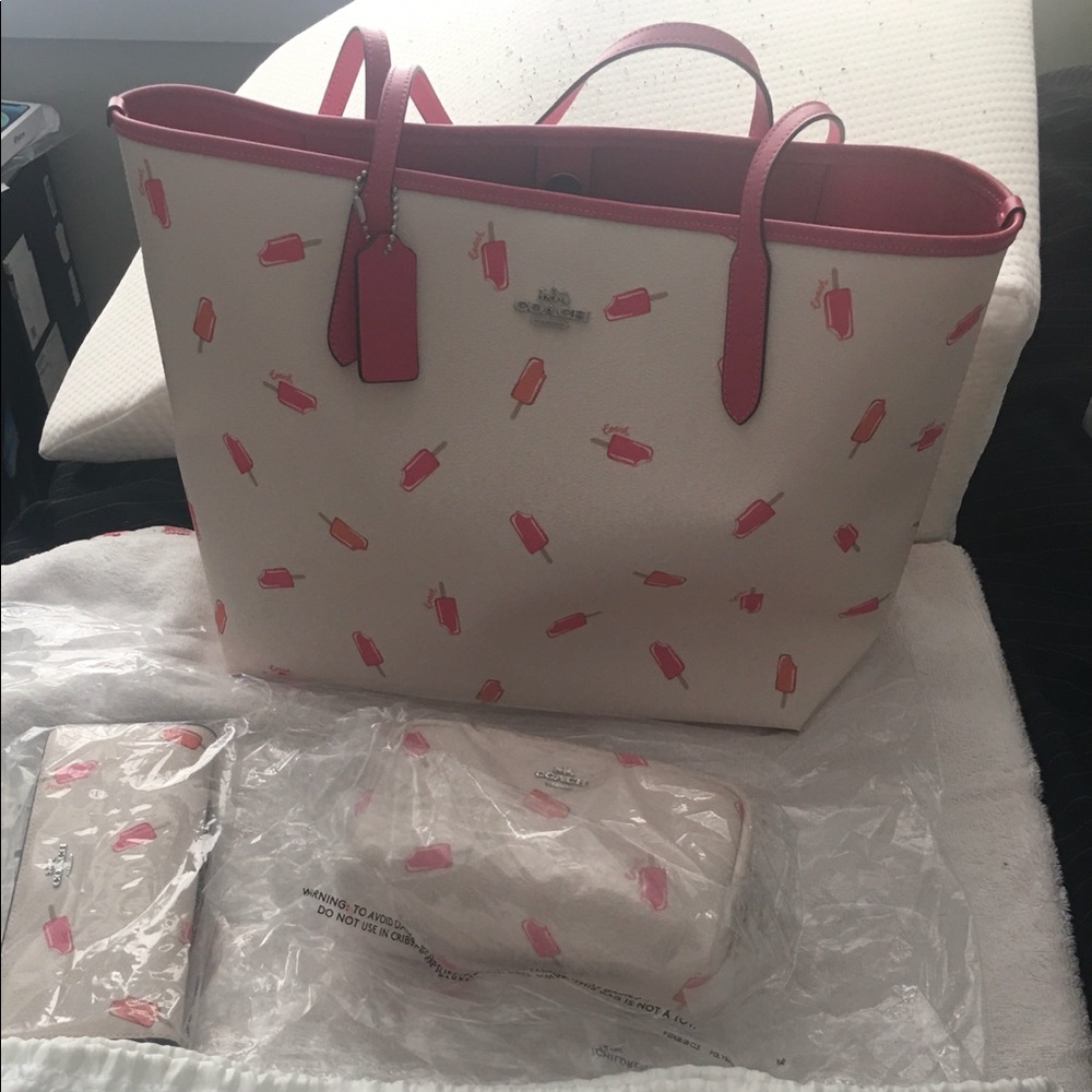 Popsicle coach shoulder bag
